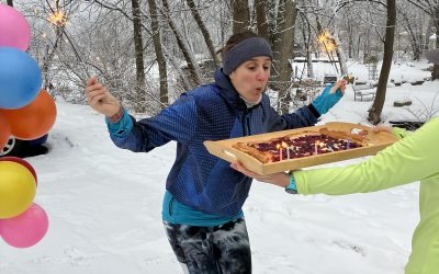 Joyeux anniversaire à la chef d’orchestre du programme Couch to 5km!